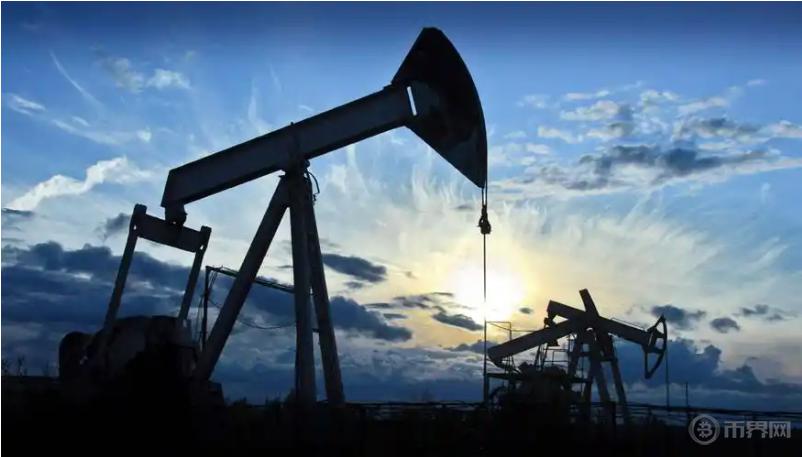Escalating Risk Aversion: Silver and Crude Oil Volatility Surges, What Signal Does Tether\